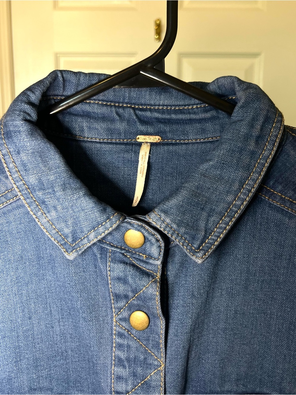 Free People Medium Wash Blue Denim Jacket with Brass Accents - Picture 3 of 7